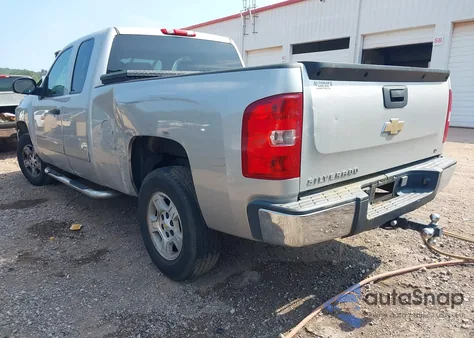 2007 Chevrolet Silverado C1500 z USA, uszkodzony, nr VIN 2GCEC19C671625176